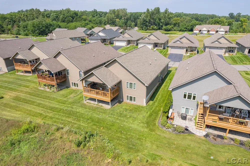 1020 Ridgeview Drive Tecumseh City, MI 49286