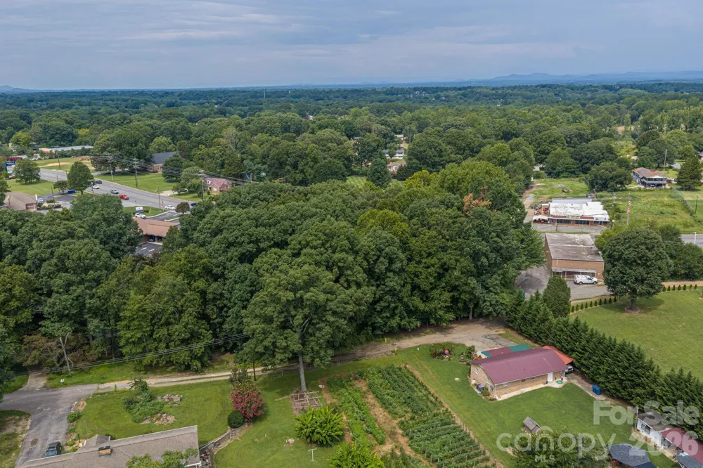 00 Springs Road NE Hickory, NC 28601
