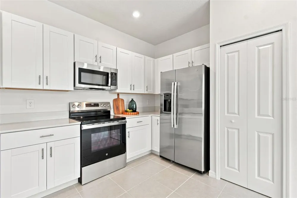 36159 RISA MICHELE STREET Zephyrhills, FL 33541