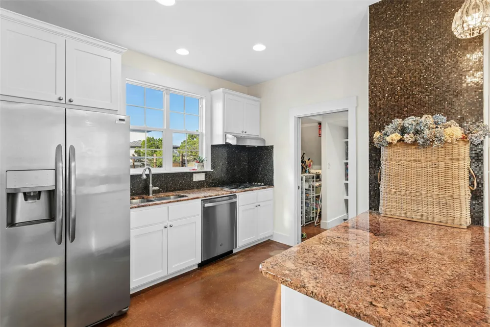 20000 Victoria Chase Road Lago Vista, TX 78645