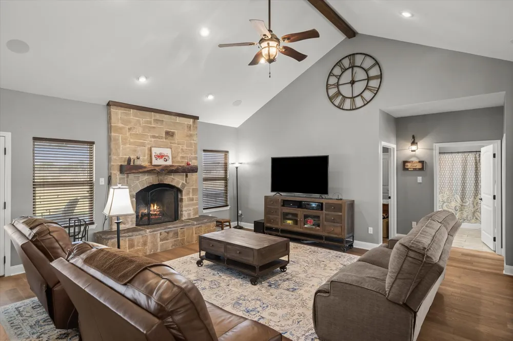 190 Vz County Road 2108 Canton, TX 75103