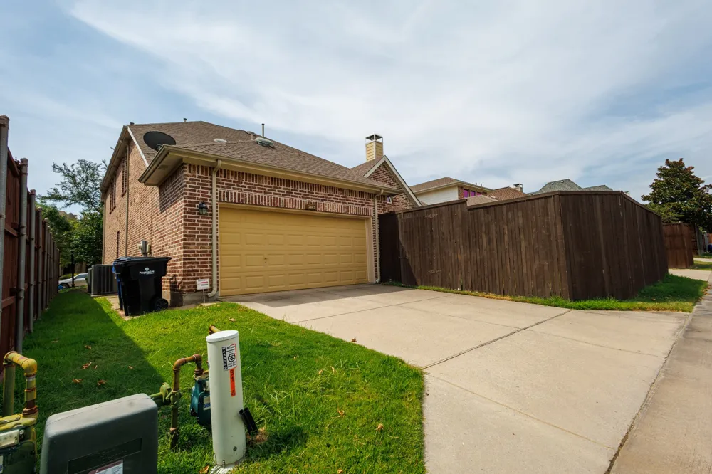 3102 Clearfork Trail Frisco, TX 75034