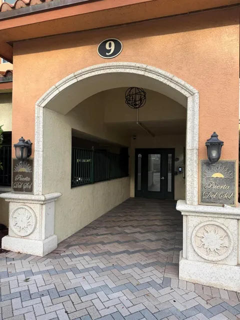 9 NE 20TH AVENUE #503