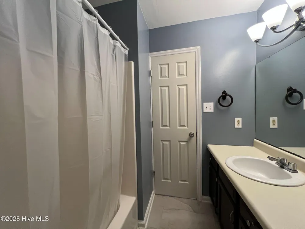 136 Marlene Drive Jacksonville, NC 28546