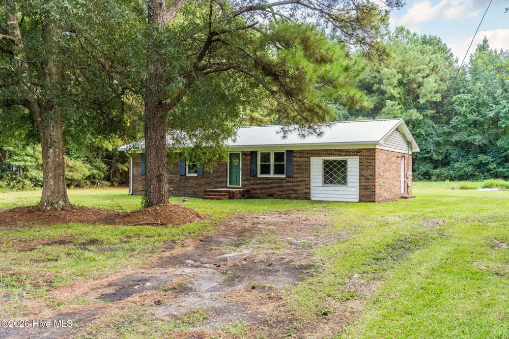 254 Harrell Road Burgaw, NC 28425