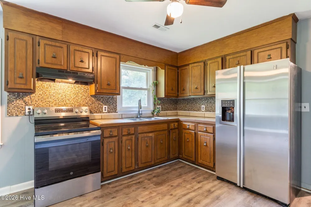 254 Harrell Road Burgaw, NC 28425