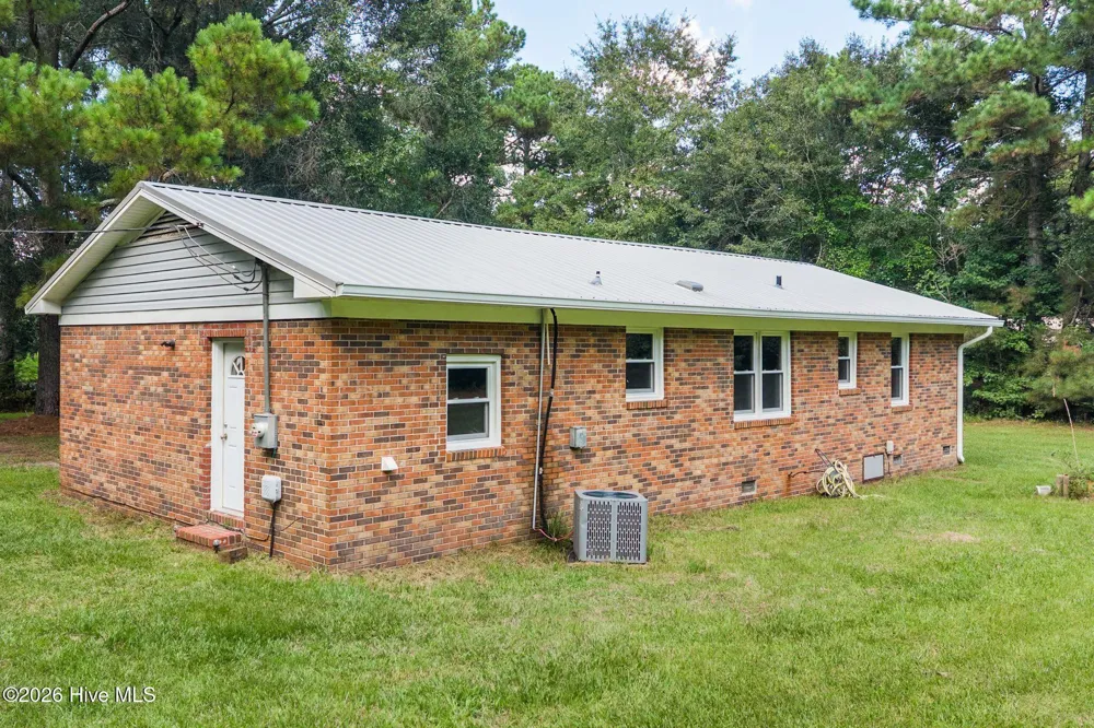 254 Harrell Road Burgaw, NC 28425