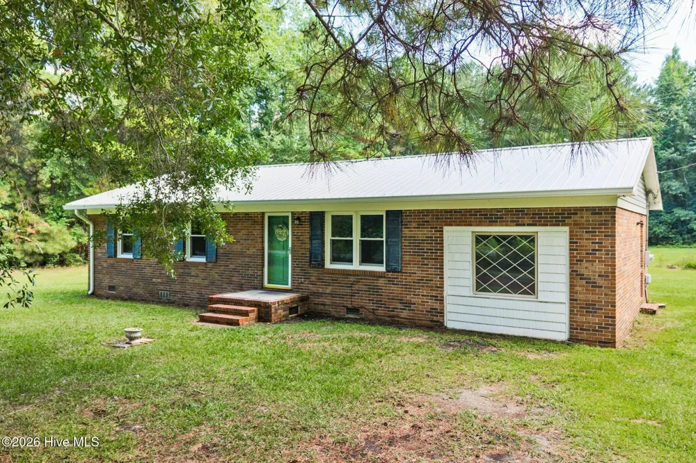 254 Harrell Road Burgaw, NC 28425