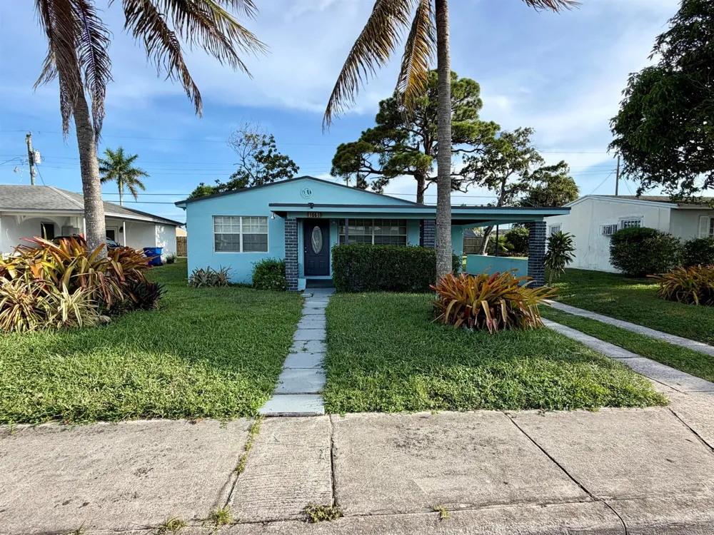 1061 W 4TH STREET Riviera Beach, FL 33404