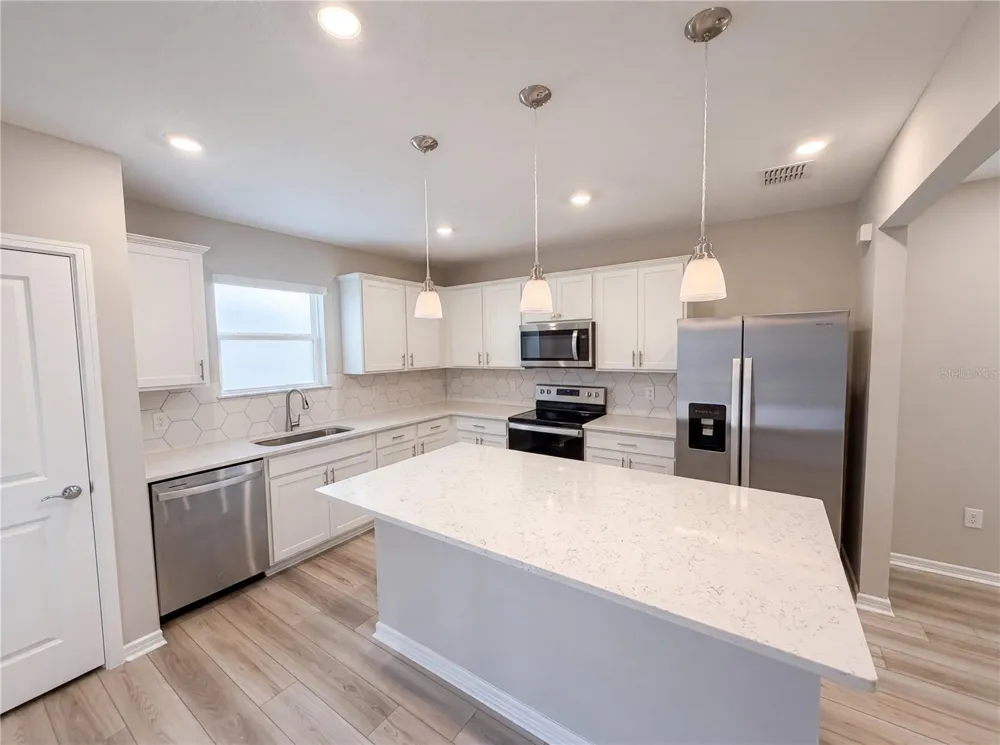 8332 SW 54TH LOOP ocala, FL 34481