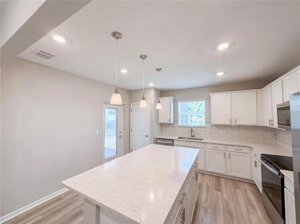 8332 SW 54TH LOOP ocala, FL 34481