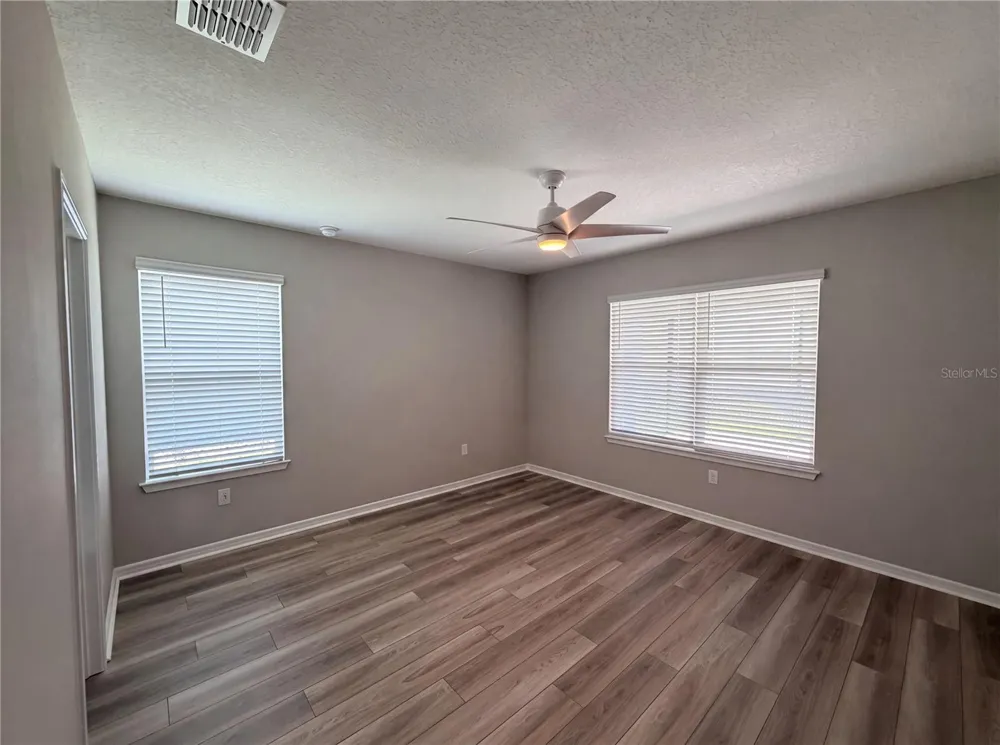 8332 SW 54TH LOOP ocala, FL 34481