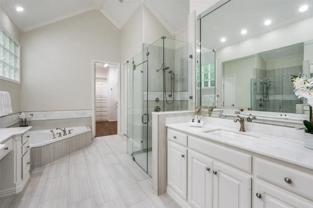 6526 Star Creek Frisco, TX 75034