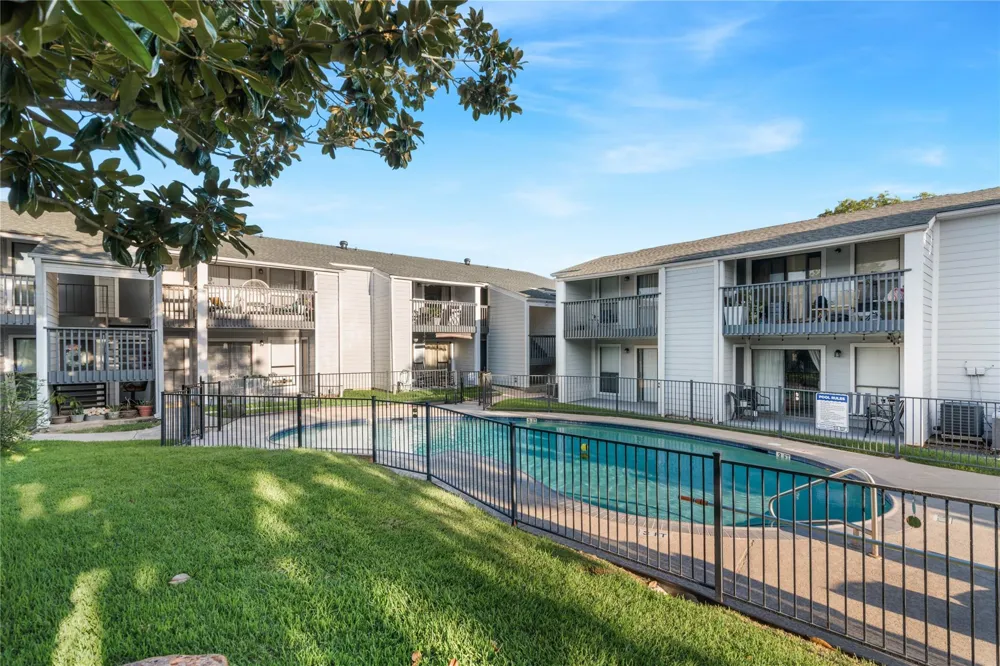 13151 Walden Road #161 Montgomery, TX 77356