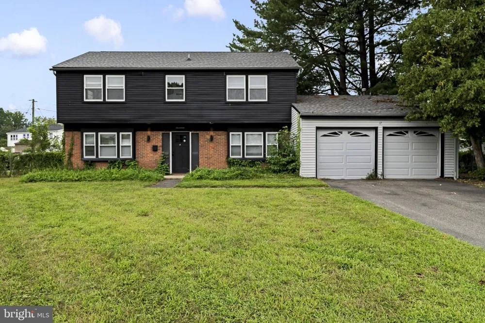 17 TILLMAN LANE Willingboro, NJ 08046