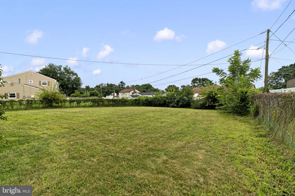 17 TILLMAN LANE Willingboro, NJ 08046