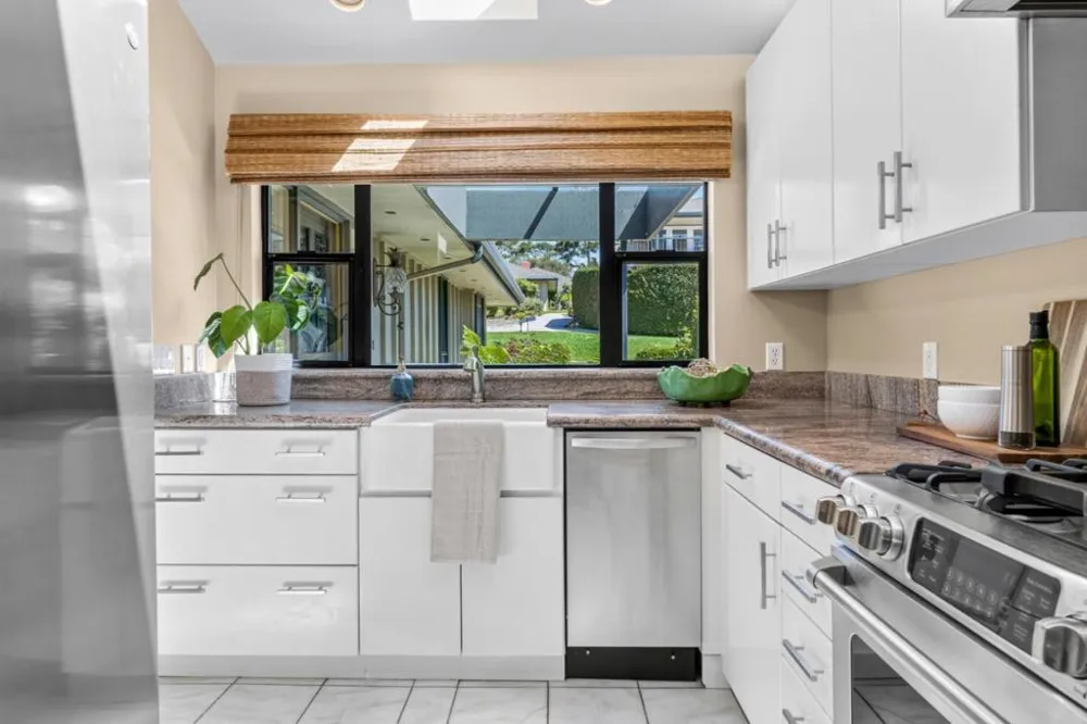 37 Del Mesa Carmel Carmel, CA 93923
