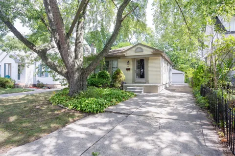 711 Kayser Avenue