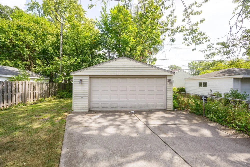 711 Kayser Avenue Royal Oak, MI 48067