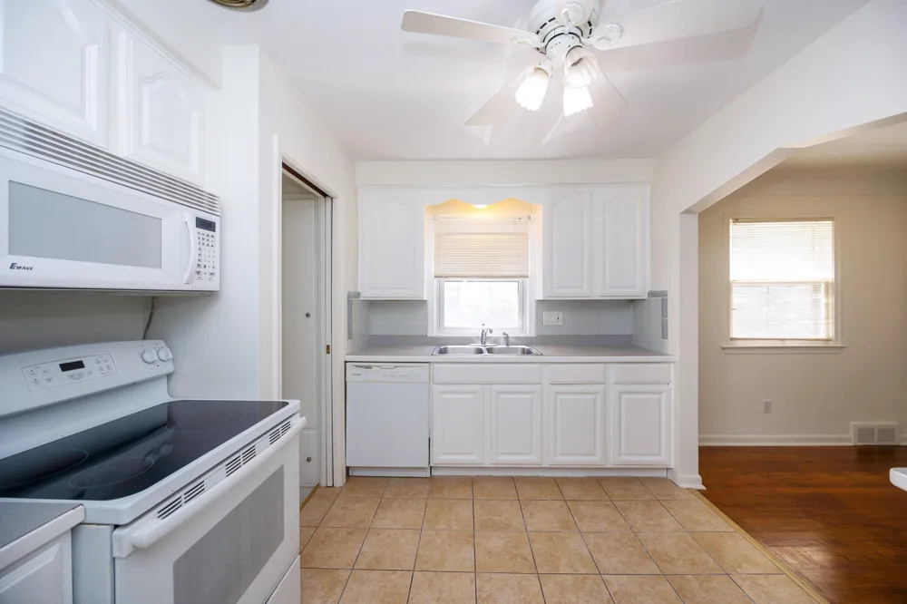 711 Kayser Avenue Royal Oak, MI 48067