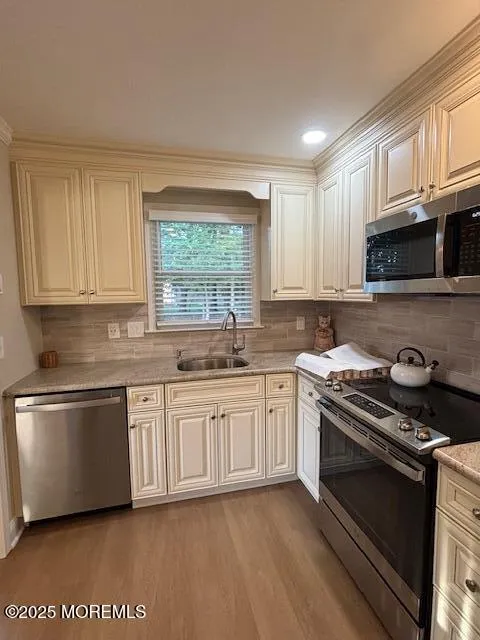 786 Hudson Parkway Whiting, NJ 08759