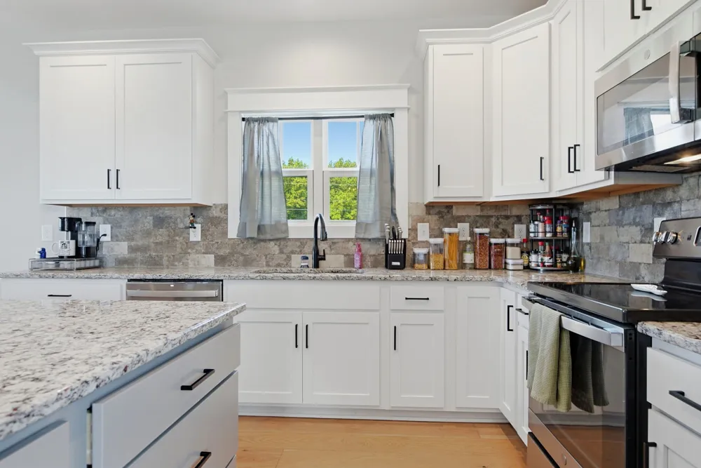 8934 Cedar Grove Rd Cross Plains, TN 37049
