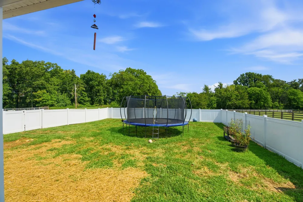 8934 Cedar Grove Rd Cross Plains, TN 37049