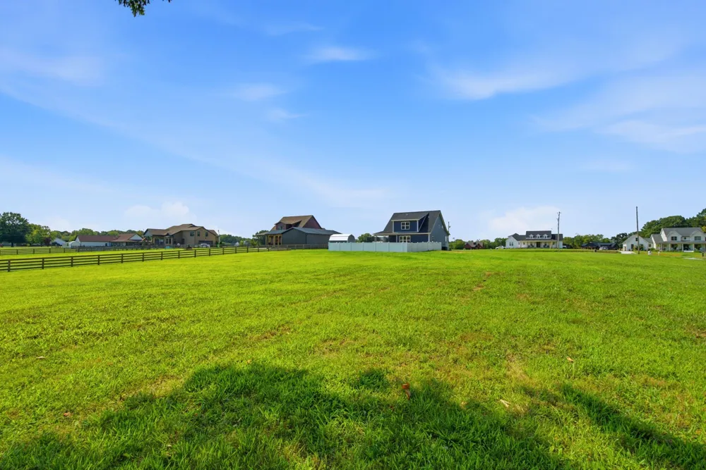 8934 Cedar Grove Rd Cross Plains, TN 37049