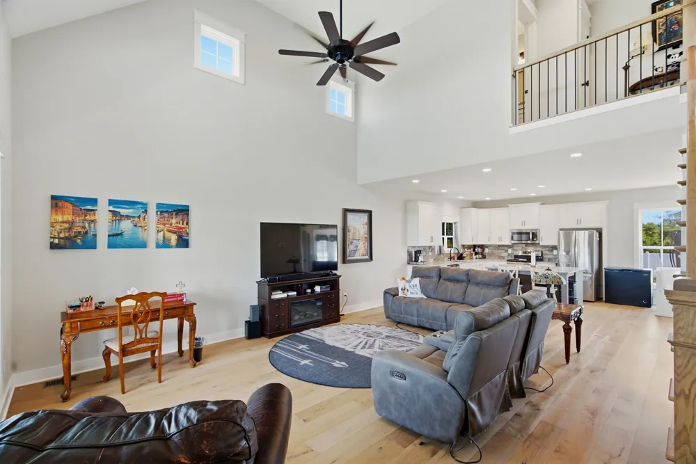 8934 Cedar Grove Rd Cross Plains, TN 37049