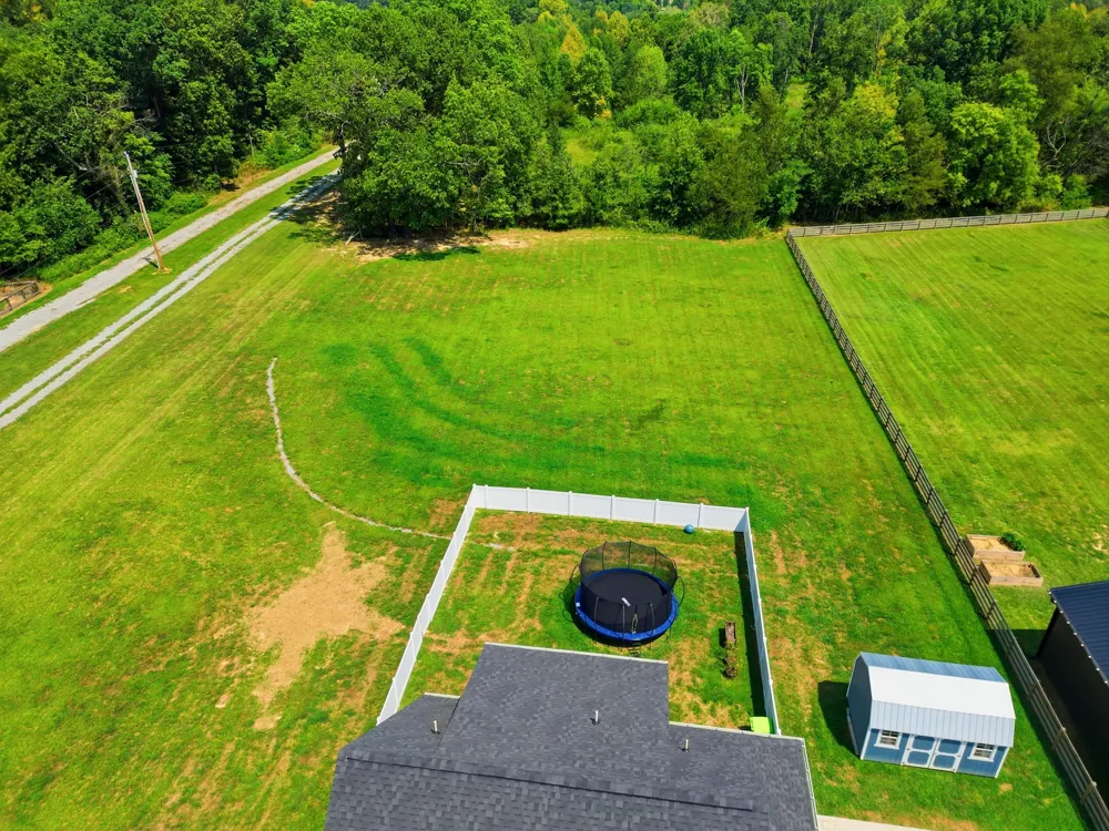 8934 Cedar Grove Rd Cross Plains, TN 37049