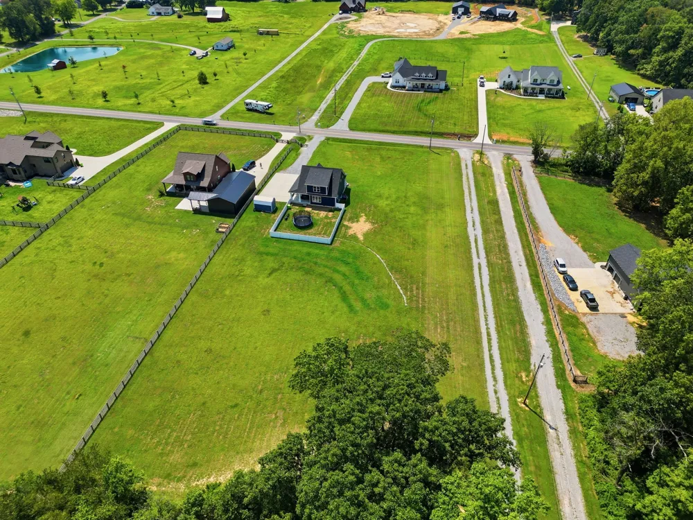 8934 Cedar Grove Rd Cross Plains, TN 37049