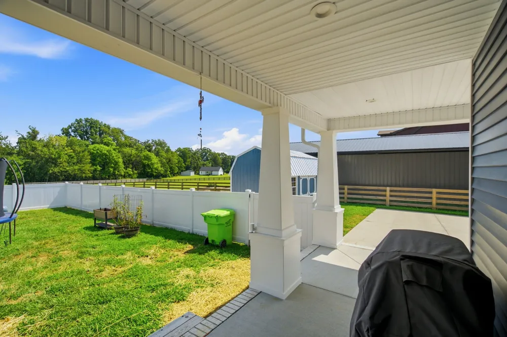 8934 Cedar Grove Rd Cross Plains, TN 37049