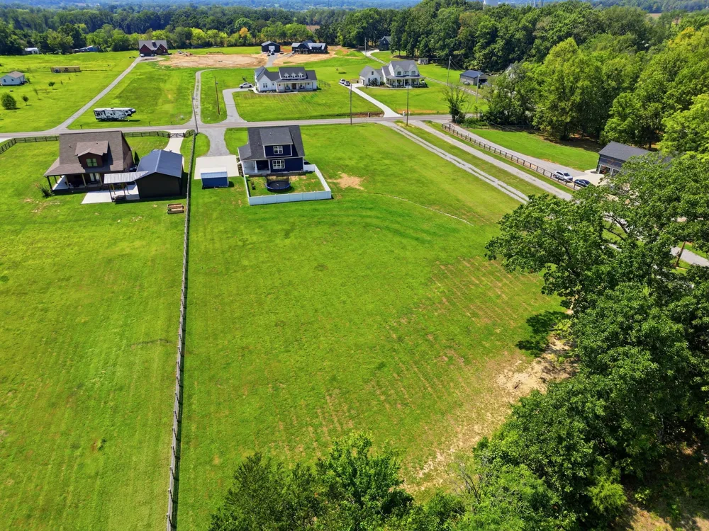 8934 Cedar Grove Rd Cross Plains, TN 37049