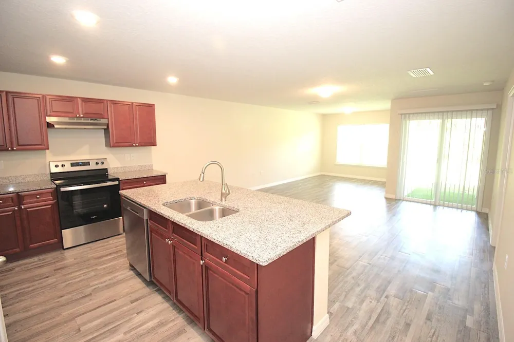 155 ULLIAN TRAIL #B Palm Coast, FL 32164