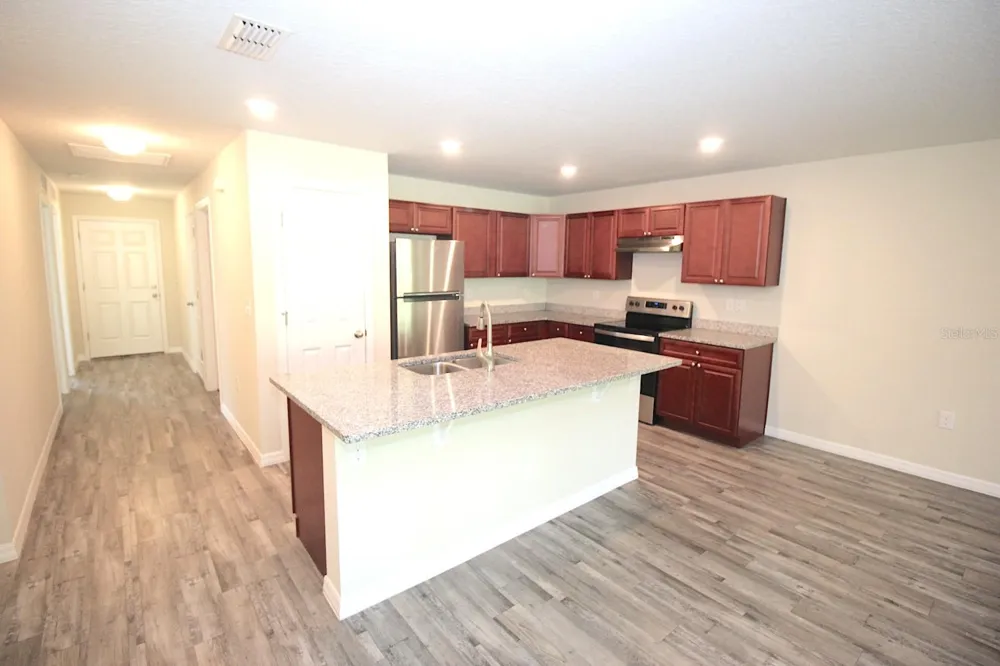 155 ULLIAN TRAIL #B Palm Coast, FL 32164