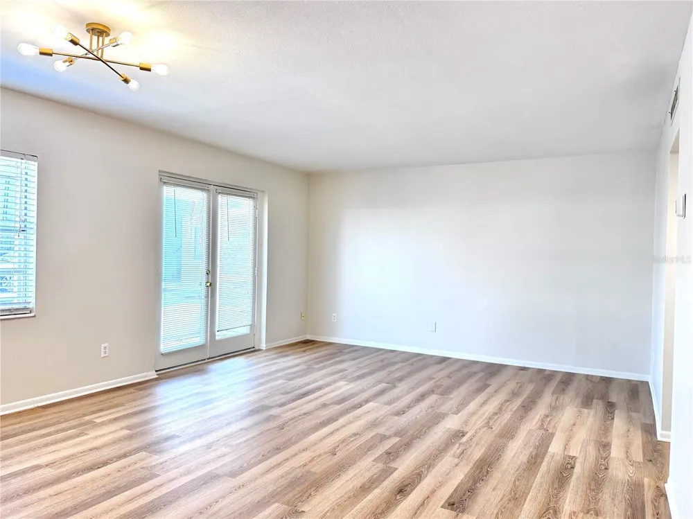 1000 S SEMORAN BOULEVARD #305 Winter Park, FL 32792