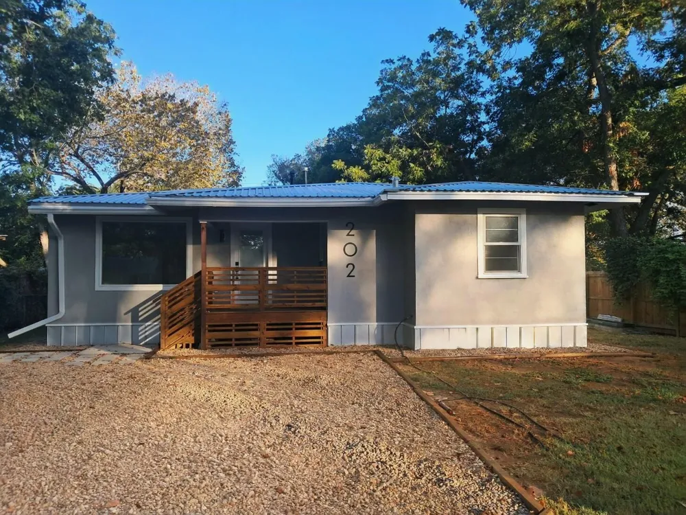 202 Jones Street Smithville, TX 78957