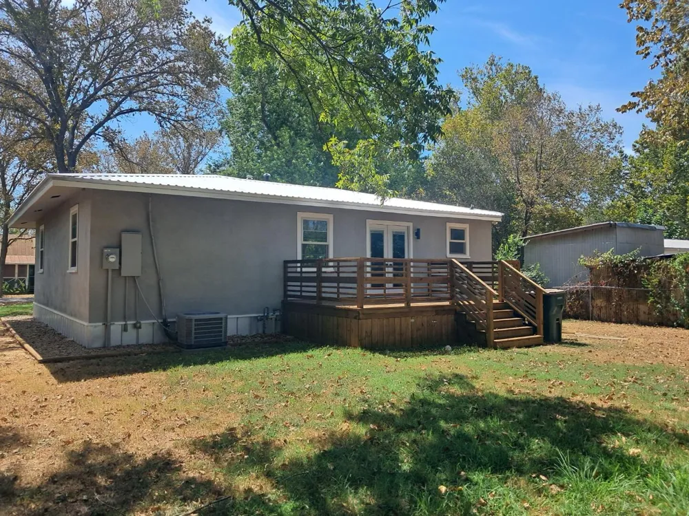 202 Jones Street Smithville, TX 78957