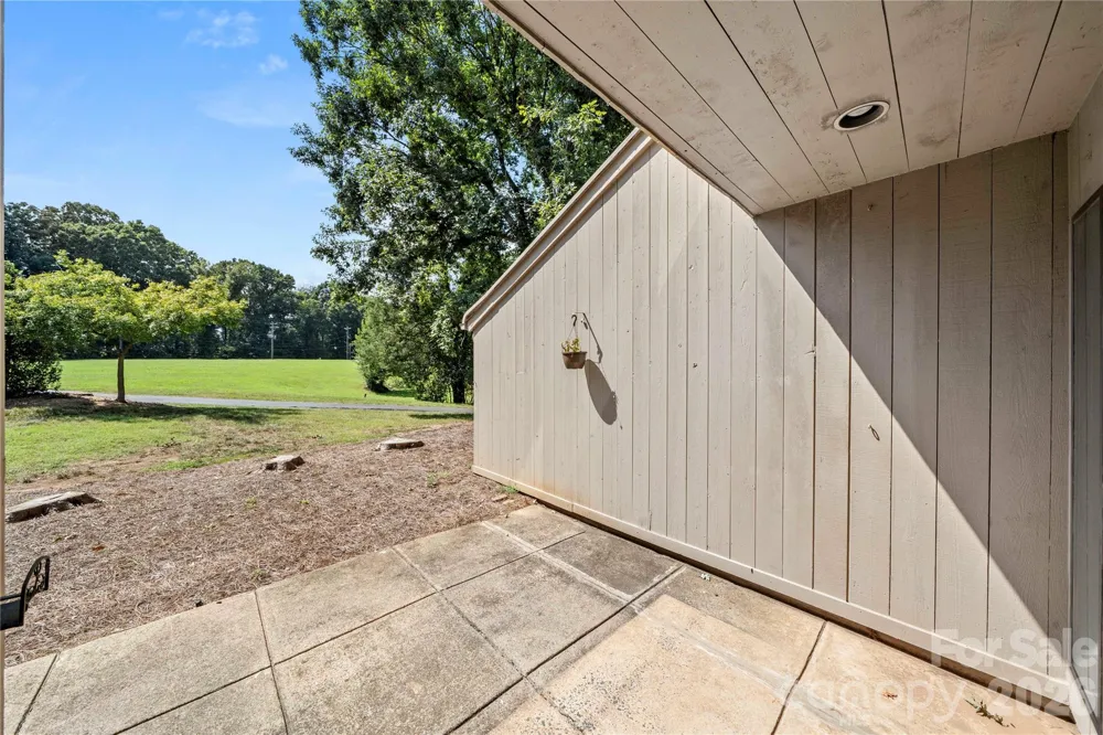 102 Ridgeport Road Clover, SC 29710