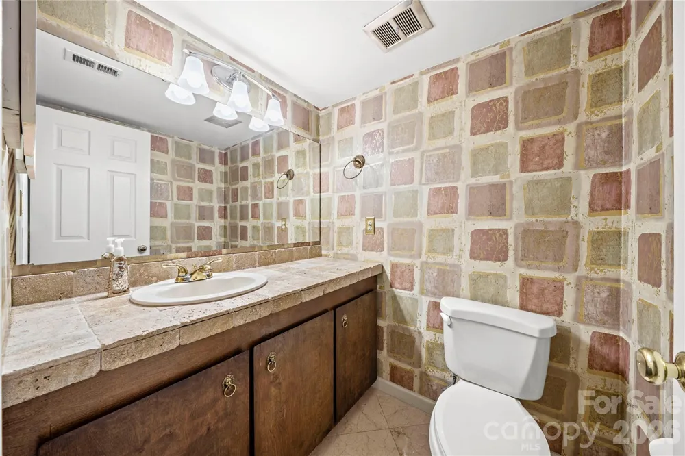 102 Ridgeport Road Clover, SC 29710