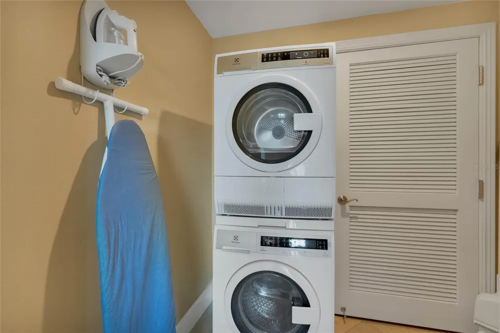 7593 GATHERING DRIVE #309 Reunion, FL 34747