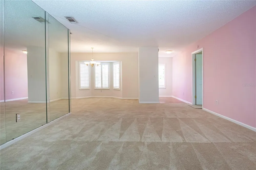 301 CRANSTON PLACE Sun City Center, FL 33573