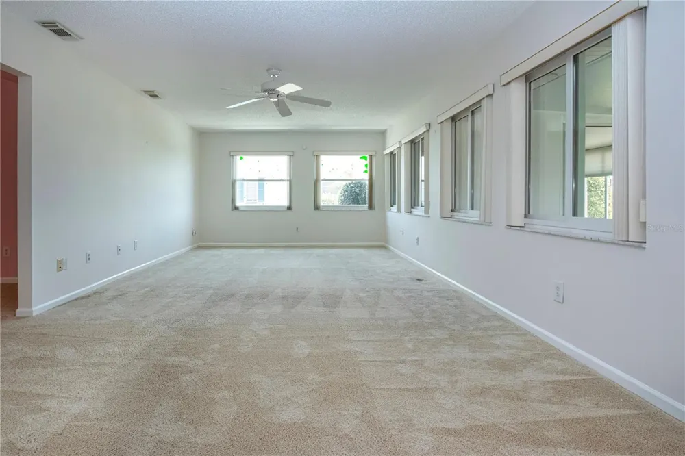 301 CRANSTON PLACE Sun City Center, FL 33573