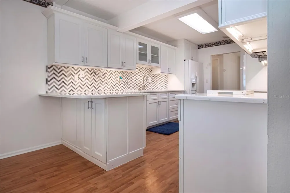 301 CRANSTON PLACE Sun City Center, FL 33573