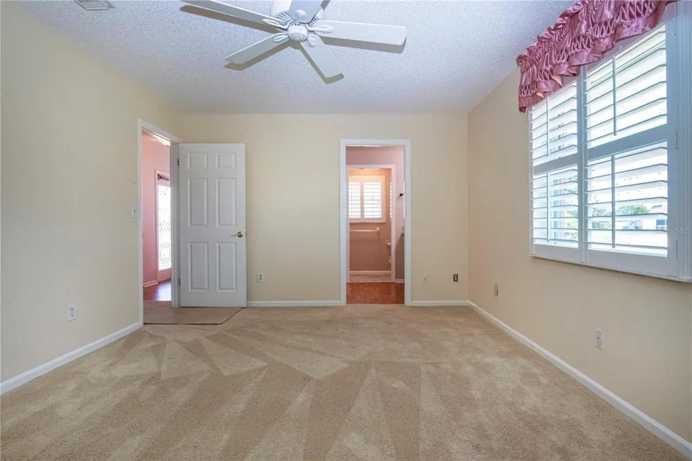 301 CRANSTON PLACE Sun City Center, FL 33573