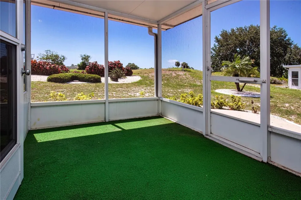 301 CRANSTON PLACE Sun City Center, FL 33573