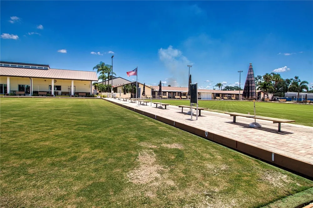 301 CRANSTON PLACE Sun City Center, FL 33573
