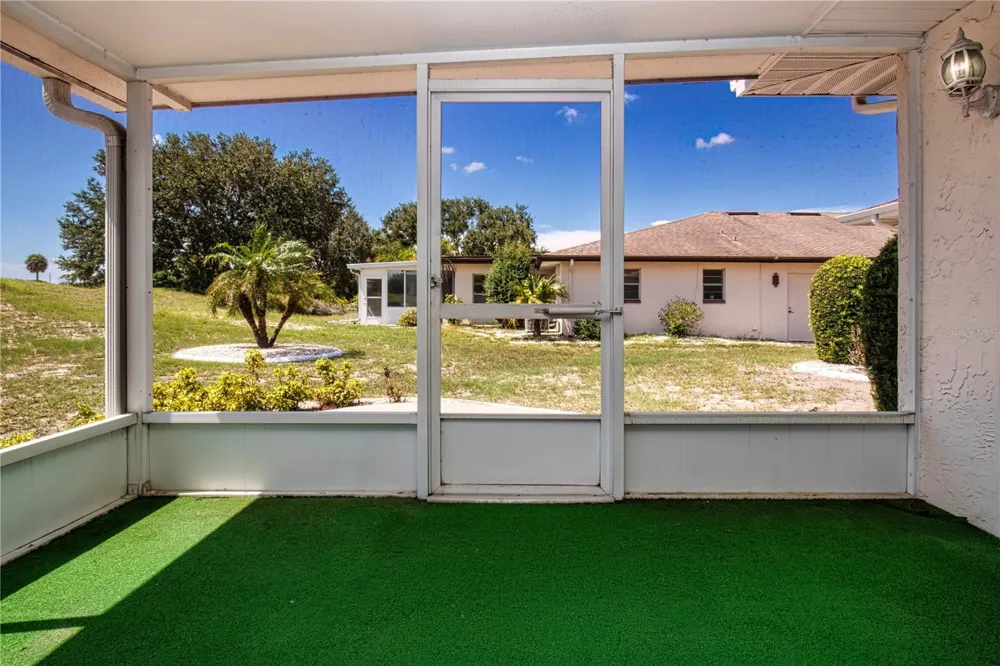 301 CRANSTON PLACE Sun City Center, FL 33573