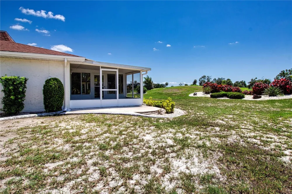 301 CRANSTON PLACE Sun City Center, FL 33573