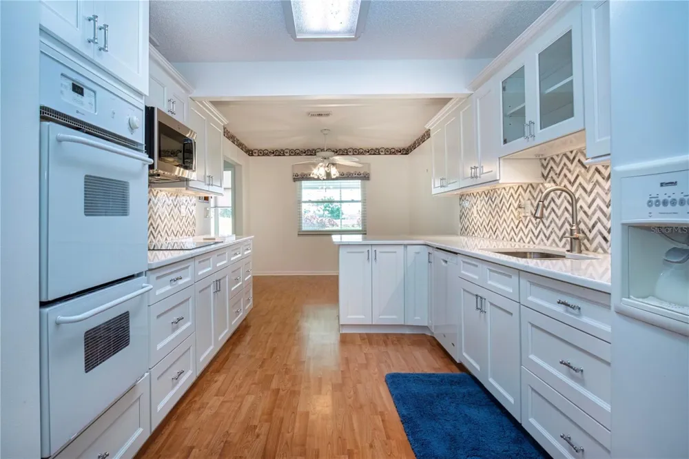 301 CRANSTON PLACE Sun City Center, FL 33573